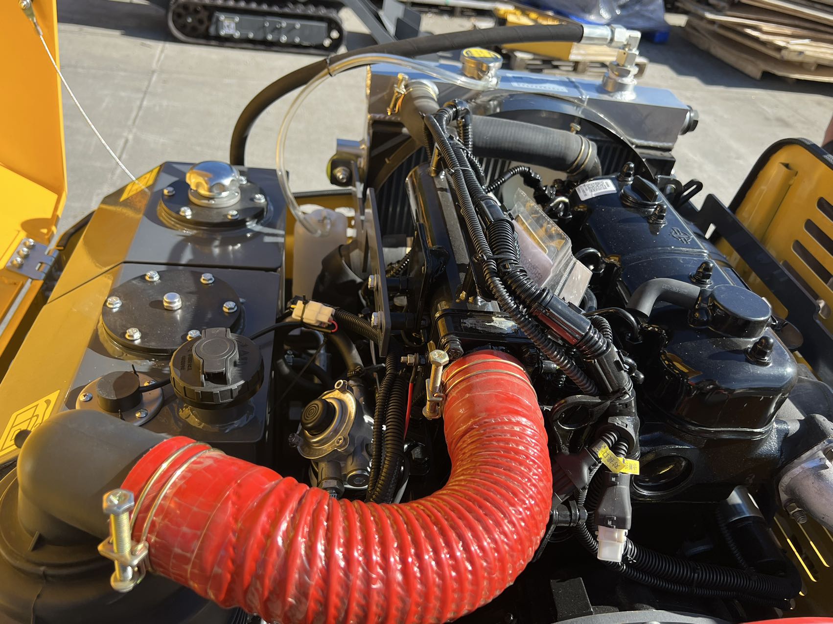 R2000,With Changchai 3 cylinder diesel engine ZN390B/39HP, electrice s ...